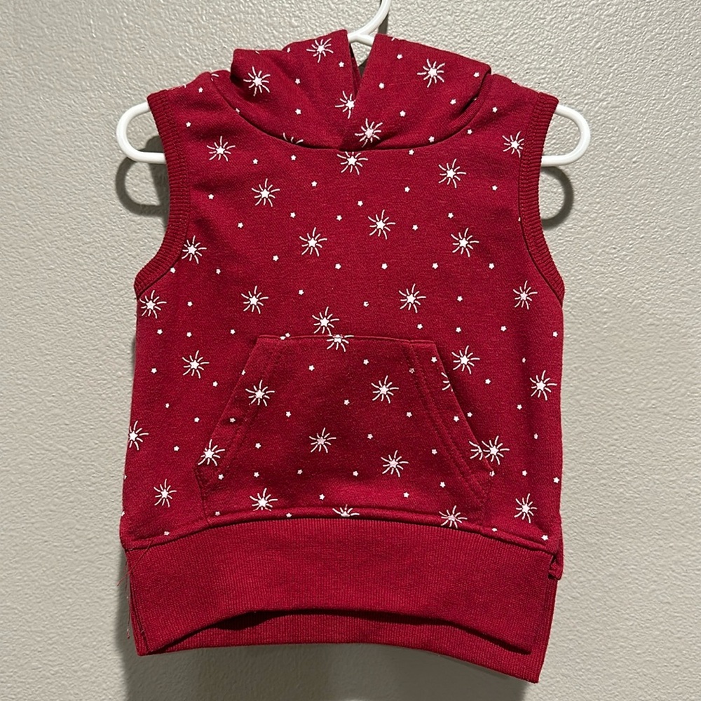 Little Bipsy  4th of July sleeveless hooded shirt size: 12-18 months